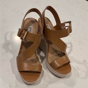 Eliee Strappy Wedge Sandal size 6 Tan